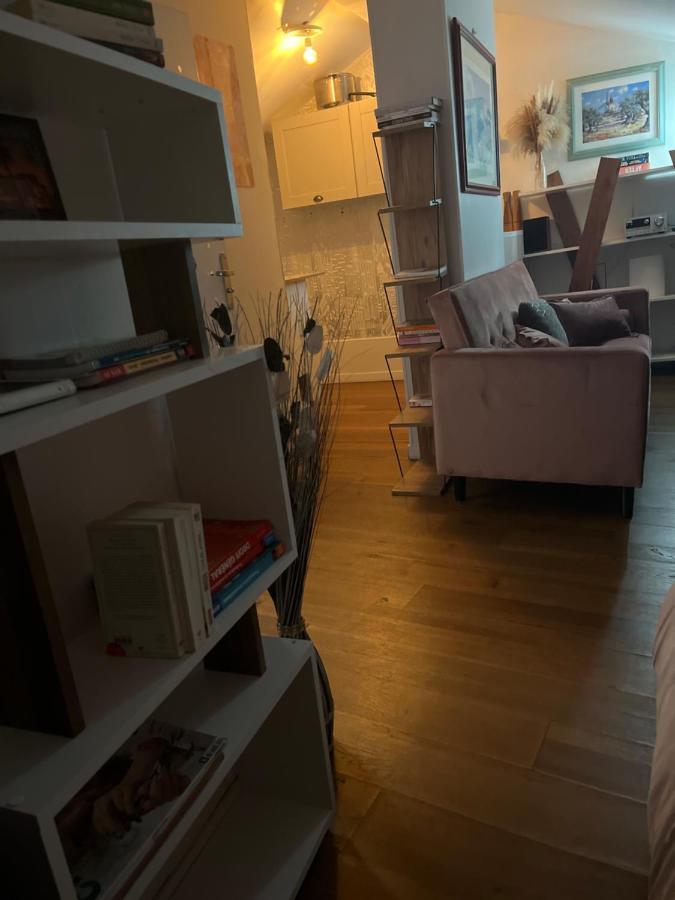 Appartement Cosy La Treille Vieux Лил Екстериор снимка