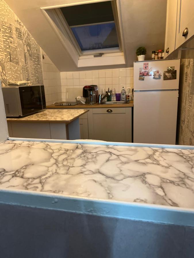 Appartement Cosy La Treille Vieux Лил Екстериор снимка